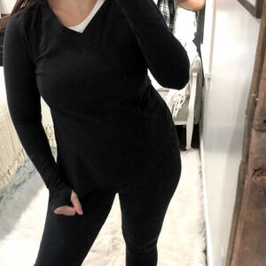 Zelos size medium black hooded athletic sweatshirt